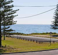 The Penguins Head - across from the beach - Accommodation Kalgoorlie