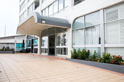 The Shore Apartments - Beachfront - Accommodation Kalgoorlie 1