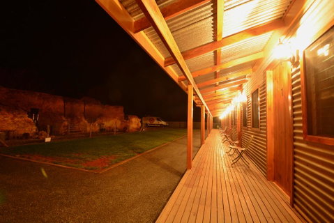 The Silverton Hotel - Accommodation Kalgoorlie 1