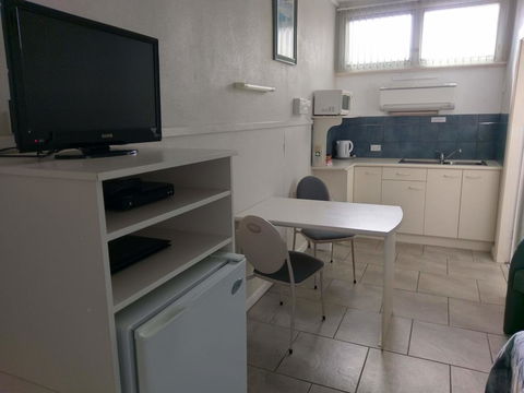 The Tree Motel - Accommodation Kalgoorlie 3