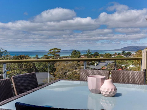 The View - Accommodation Kalgoorlie 0