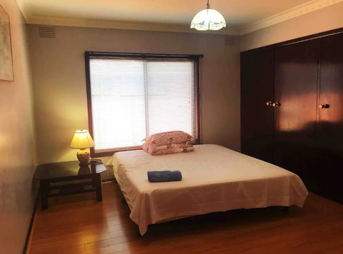 Thomastown Antique House Room 1 - Accommodation Kalgoorlie 0