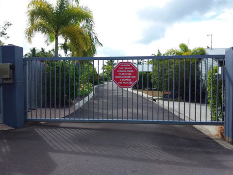 Tin Can Bay Marina Villas - Accommodation Kalgoorlie 3