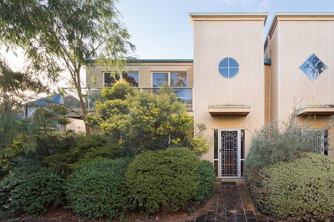 Townhouse On Osbourne - Accommodation Kalgoorlie 2