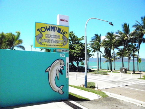 Townsville Seaside Apartments - Accommodation Kalgoorlie 0