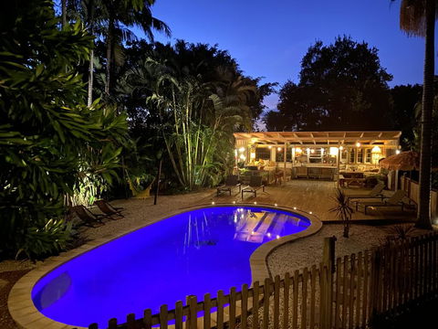 Treehouse On Plantation - Accommodation Kalgoorlie 1