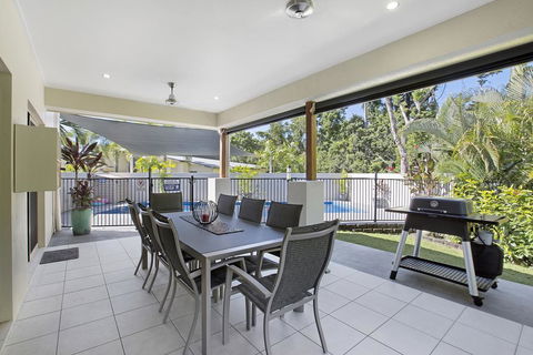 Tropical Private Holiday House With Pool - Accommodation Kalgoorlie 2
