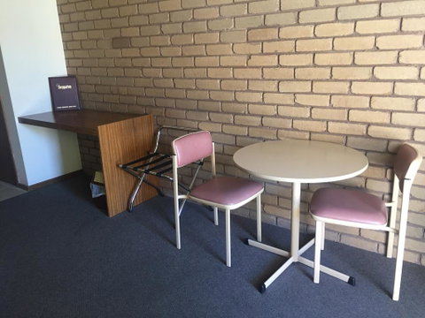 Tudor House Motel - Accommodation Kalgoorlie 2