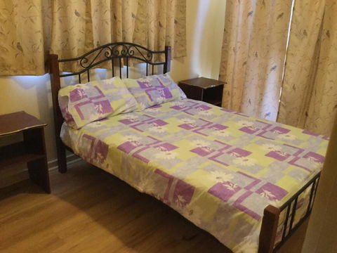 Tuscany Townhouse 3-4 - Accommodation Kalgoorlie 2