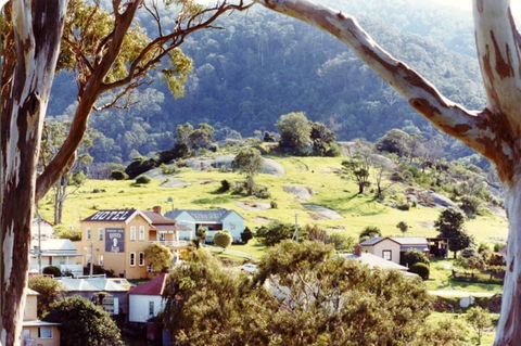 Two Story Bed And Breakfast - Accommodation Kalgoorlie 2