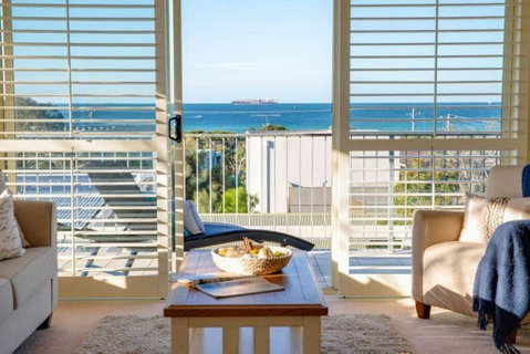 Tyrone Beach Retreat, VIEWS - Accommodation Kalgoorlie 2