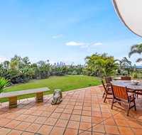 Unrivaled Ocean and City views from Resort Style 3bed with Garden - Accommodation Kalgoorlie