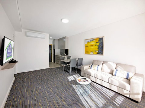 Value Suites Penrith - Accommodation Kalgoorlie 1