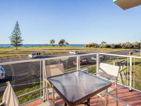 Villa Bianca 10 Opposite The Tanks - Accommodation Kalgoorlie 2
