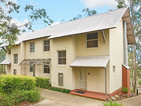 Villa Executive 2br Rose Resort Condo Located Within Cypress Lakes Resort (nothing Is More Central) - Accommodation Kalgoorlie 0