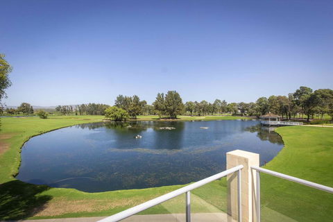 Villa On The Green - Accommodation Kalgoorlie 1