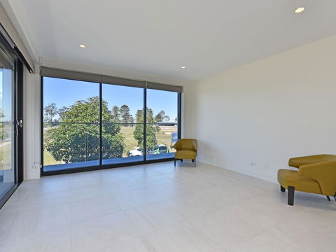 Villa Sorrento Waterside At Trinity Point - Accommodation Kalgoorlie 3