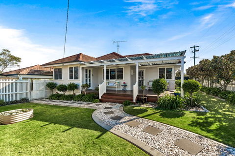 Viola House - Accommodation Kalgoorlie 1