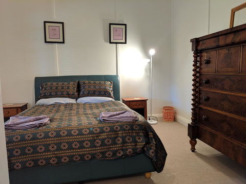 Walnut Cottage - 2 Bedroom Pet Friendly Country Cottage - Accommodation Kalgoorlie 1