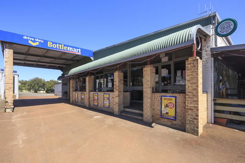 Walpole Hotel Motel - Accommodation Kalgoorlie 2