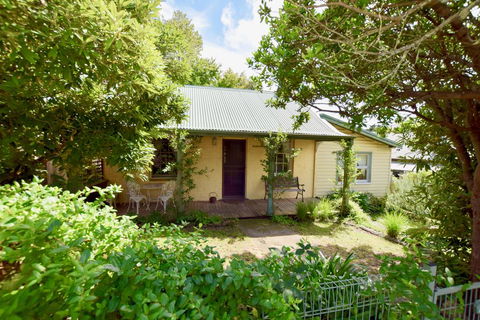 Waragil Cottage - Original Settler's Home - Accommodation Kalgoorlie 0
