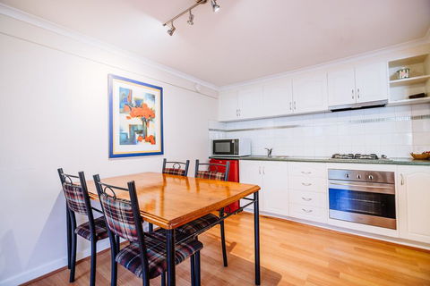 Warburton Lodge - Accommodation Kalgoorlie 3