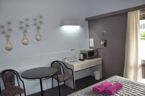 Warwick Motor Inn - Accommodation Kalgoorlie 3