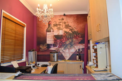 Warwick Vines Motel - Accommodation Kalgoorlie 2