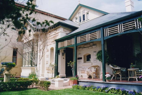 Water Bay Villa Bed & Breakfast - Accommodation Kalgoorlie 0
