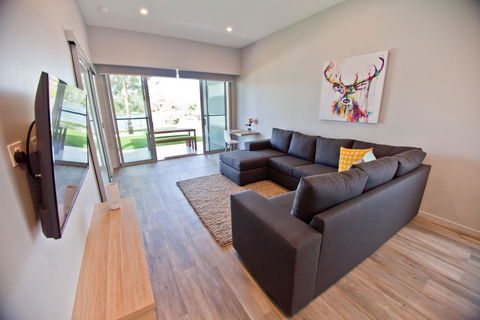 Waterfront Apartments - Accommodation Kalgoorlie 0
