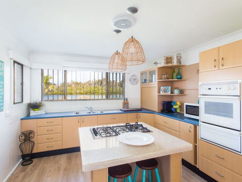 Waterfront At Point Road - Accommodation Kalgoorlie 1