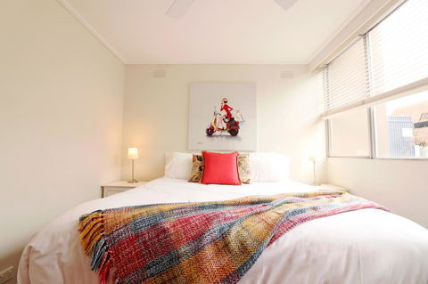 Colour Pop Fitzroy - 3 Bedroom Pet Friendly - Accommodation Kalgoorlie 10