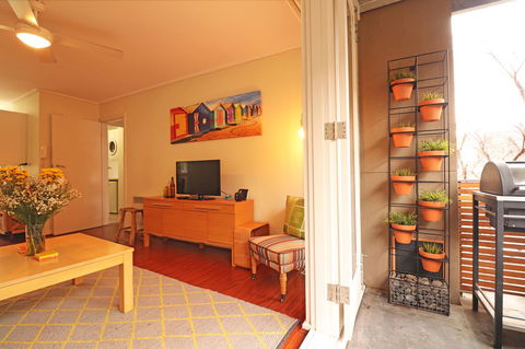 Colour Pop Fitzroy - 3 Bedroom Pet Friendly - Accommodation Kalgoorlie 9