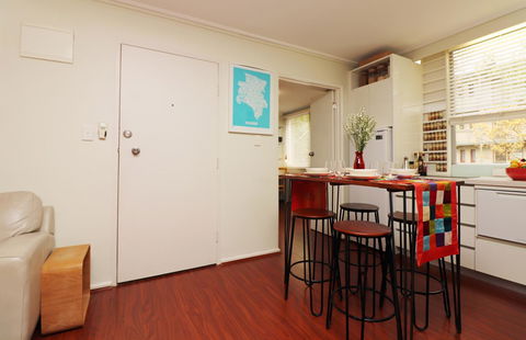 Colour Pop Fitzroy - 3 Bedroom Pet Friendly - Accommodation Kalgoorlie 21