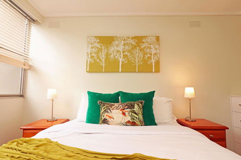 Colour Pop Fitzroy - 3 Bedroom Pet Friendly - Accommodation Kalgoorlie 15