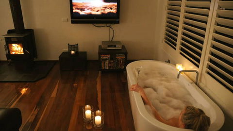 Chestnut Daylesford - Accommodation Kalgoorlie 6