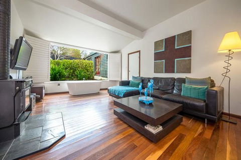 Chestnut Daylesford - Accommodation Kalgoorlie 0