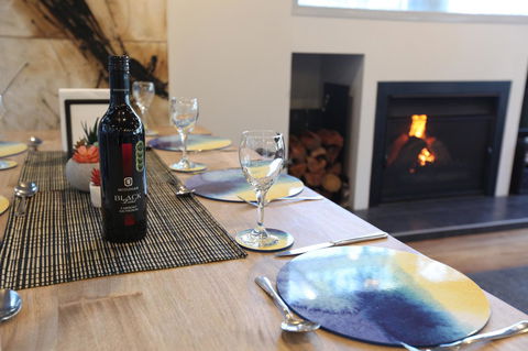 Lorne Luxury - Accommodation Kalgoorlie 9