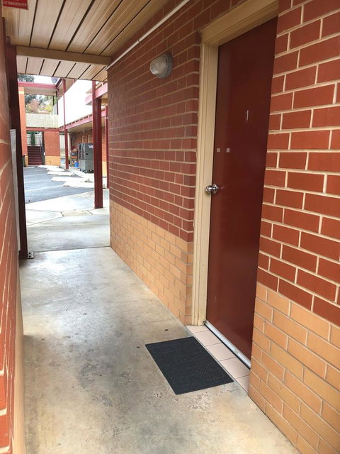 National Hotel Complex Bendigo - Accommodation Kalgoorlie 2