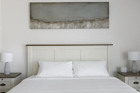 Tidal Changes - Rejuvenate Stays - Accommodation Kalgoorlie 6