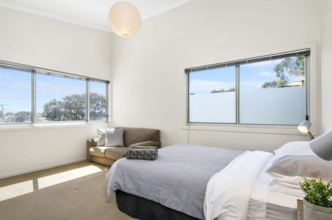Bask At The Glade - Rejuvenate Stays - Accommodation Kalgoorlie 4