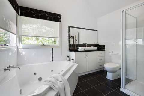 Cottage 4A - Accommodation Kalgoorlie 8