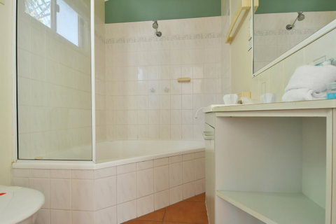 BIG4 Breeze Holiday Parks - Rainbow Beach - Accommodation Kalgoorlie 3