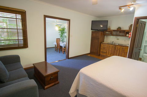 Debbie\'s Place - Accommodation Kalgoorlie 42