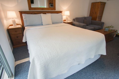 Debbie\'s Place - Accommodation Kalgoorlie 12