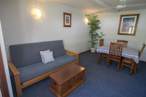 Debbie\'s Place - Accommodation Kalgoorlie 41