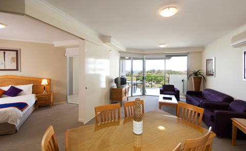 Ramada By Wyndham Marcoola Beach - Accommodation Kalgoorlie 30