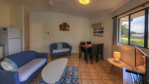 Dolphin Waters - Accommodation Kalgoorlie 3
