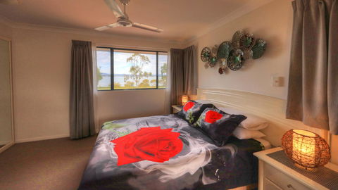 Dolphin Waters - Accommodation Kalgoorlie 4