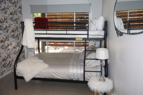 Airlie Beach Eco Cabins - Adults Only - Accommodation Kalgoorlie 17